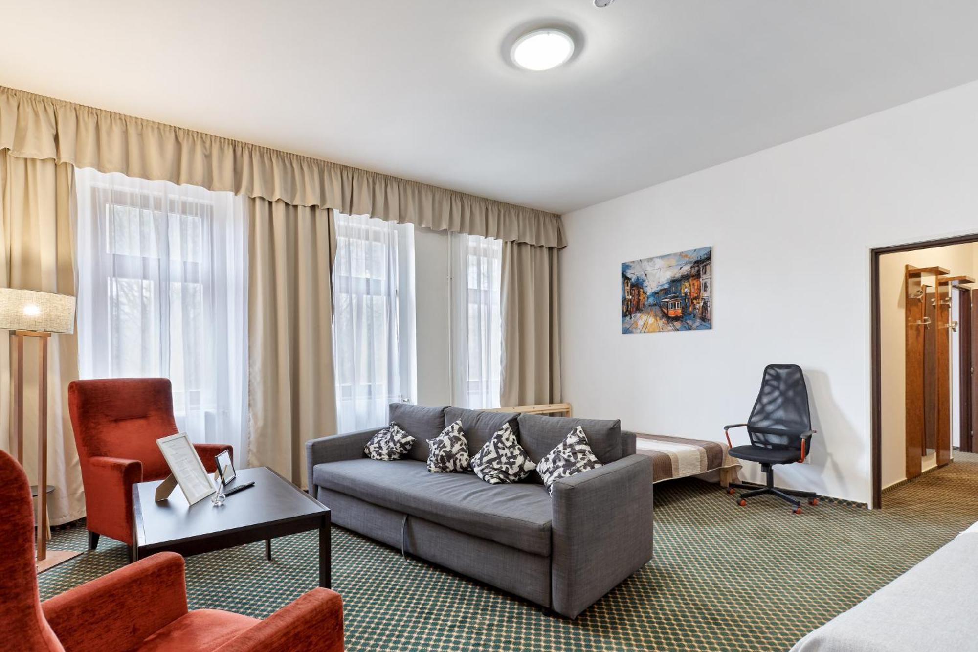 Excellent Apartments In Spa City Center 5 Min Walk From The Colonnade Karlovy Vary Exterior photo