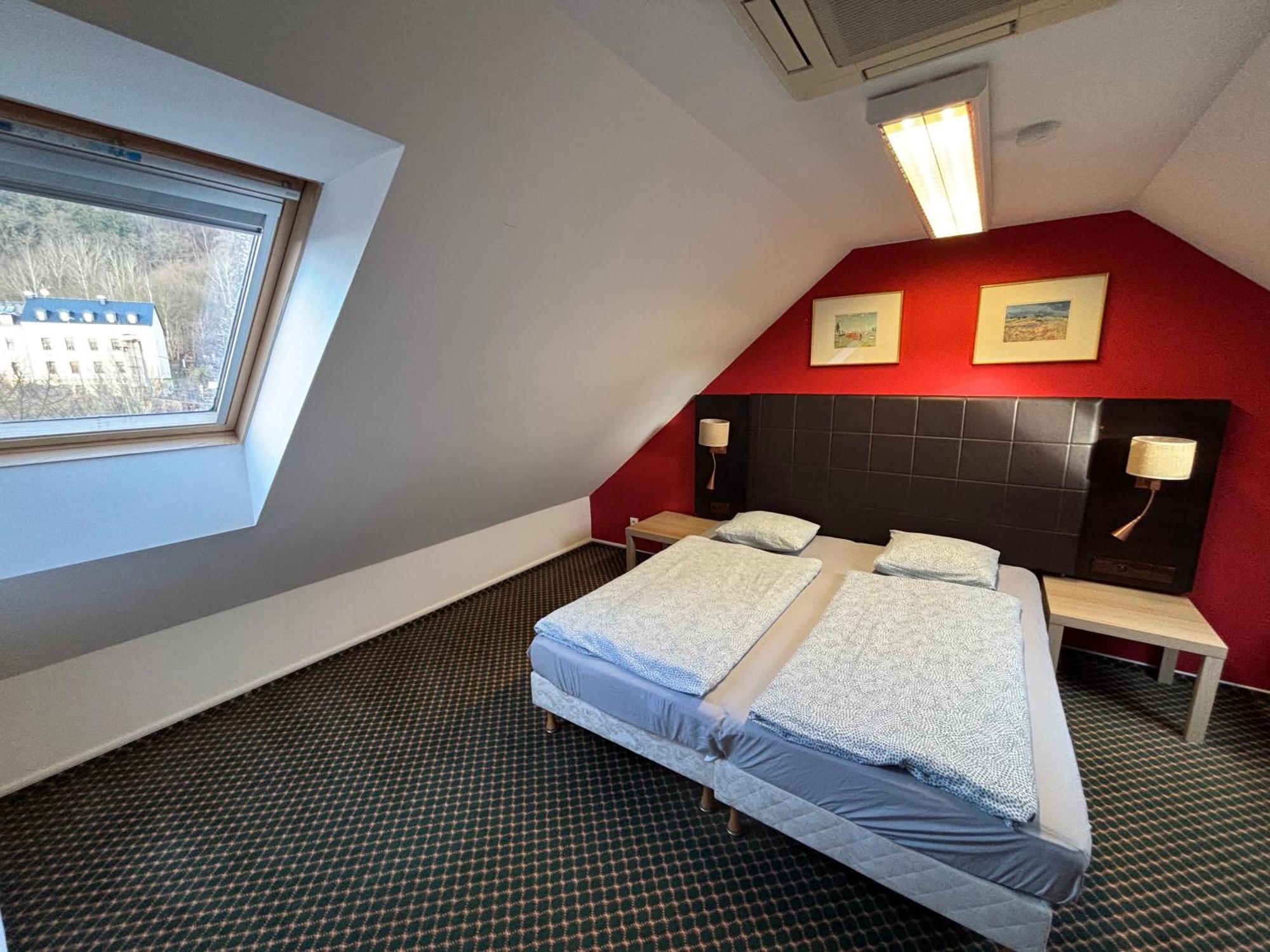 Excellent Apartments In Spa City Center 5 Min Walk From The Colonnade Karlovy Vary Exterior photo
