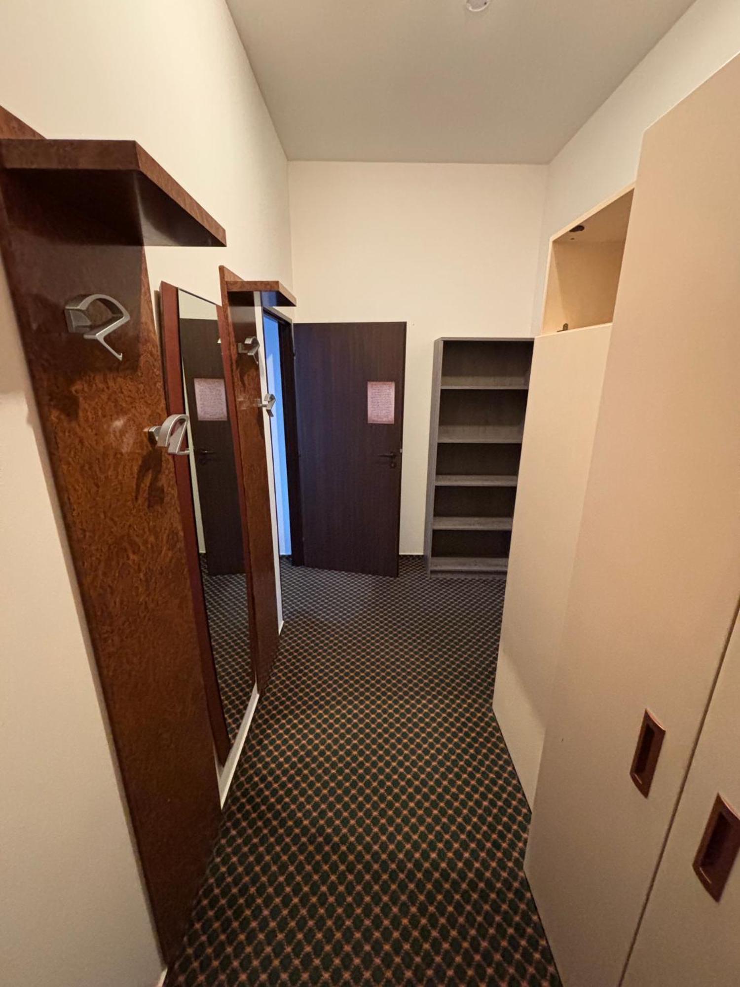 Excellent Apartments In Spa City Center 5 Min Walk From The Colonnade Karlovy Vary Exterior photo